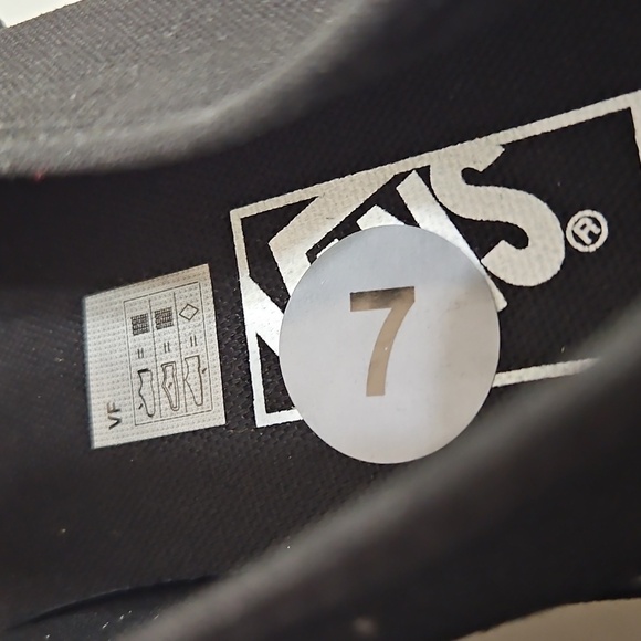 New Vans Black Mary Jane Chunky Lug Rubber Sole Heart Buckle Shoes 7 - Picture 9 of 9